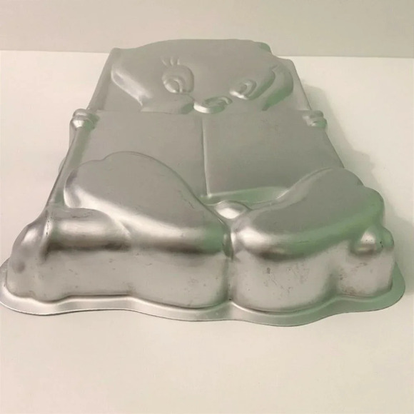 Vintage 1979 Tweety Bird  Cake Pan Wilton Warner Bros Baking Mold Birthday Party - Picture 6 of 8